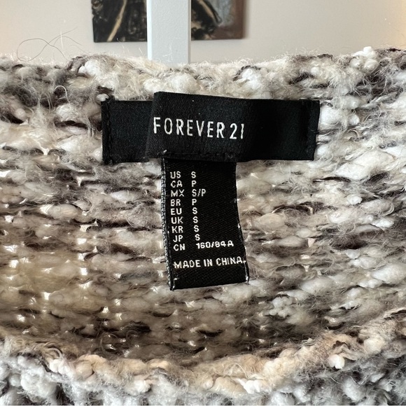 FOREVE 21 S Slouchy Knobby Cable Knit Scoop Neck Black White Marble Sweater Warm - Picture 8 of 12